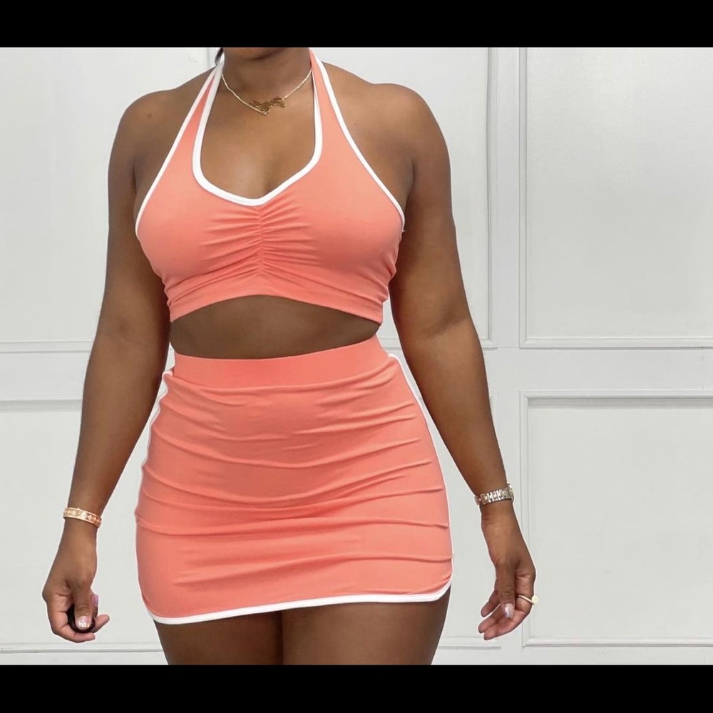 Sporty girl: skirt set